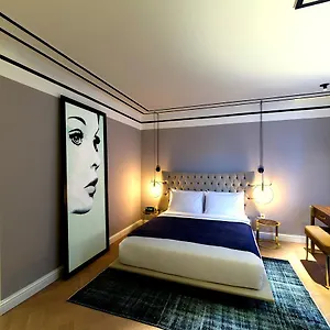 4* Отель Walton Galata