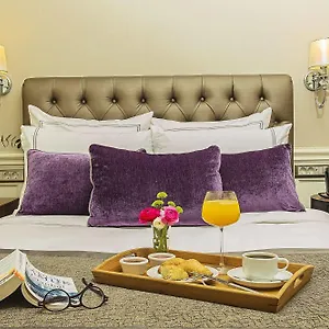 3* Отель Meroddi Bagdatliyan